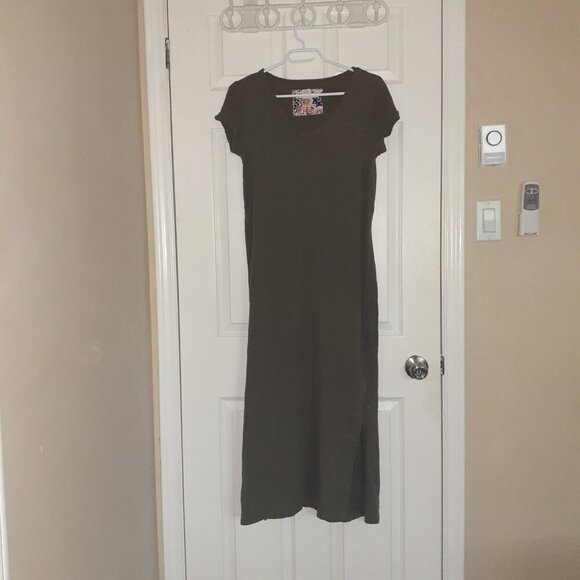 C&C California Women's Size Small Olive Green V Neck T-Shirt Maxi Dress - Picture 2 of 11